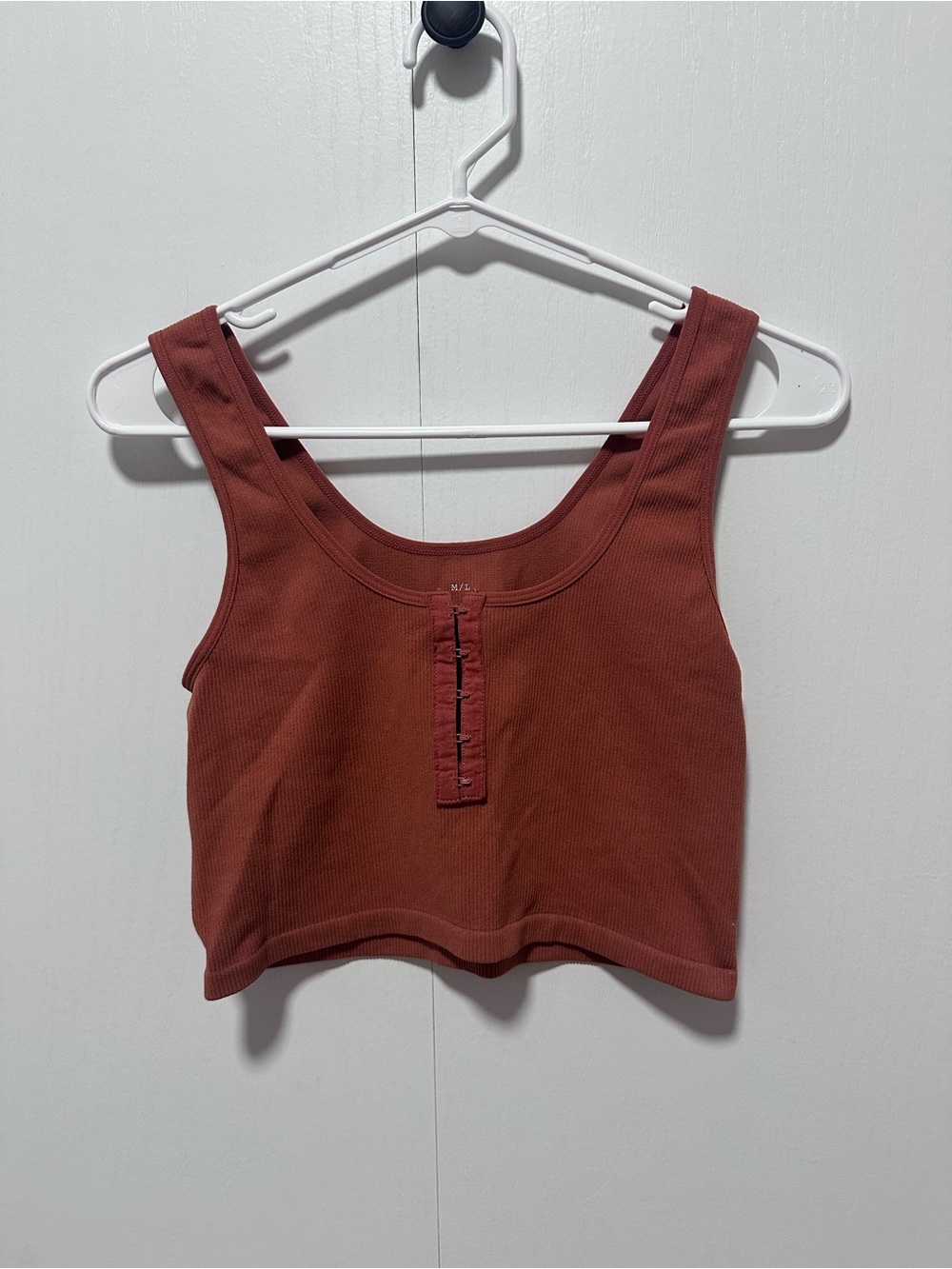 Women's Rust Ribbed Crop Tank Top with Hook Detail
